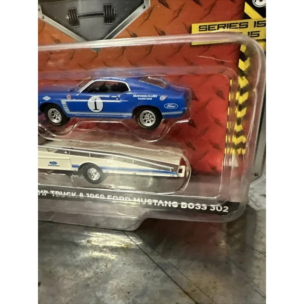 Greenlight 1969 FORD F350 RAMP‎ TRUCK & 1969 MUSTANG BOSS 302 HD Trucks